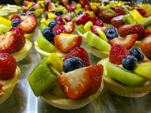 Картинка еда пирожные +кексы +печенье фруктовое пирожное