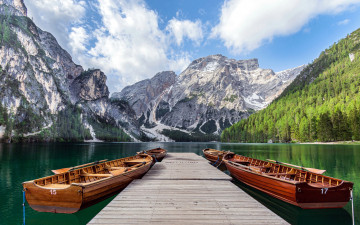Картинка корабли лодки +шлюпки озеро горы