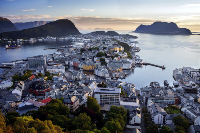 Обои картинки фото города, олесунн , норвегия, панорама