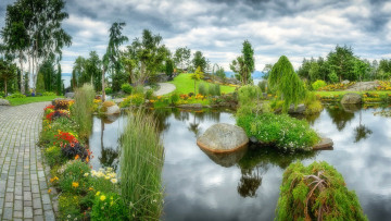 Картинка природа парк дорожка кусты цветы пруд