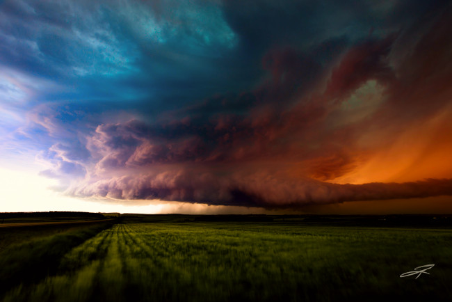 Обои картинки фото природа, стихия, альберта, канада, шторм, небо, поля, тучи