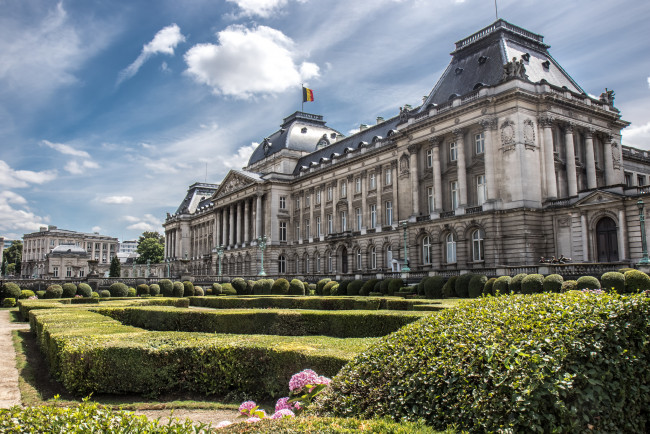 Обои картинки фото royal palace of brussels, города, брюссель , бельгия, панорама