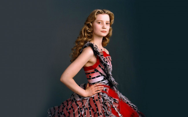 Обои картинки фото девушки, mia wasikowska, рыжая, платье