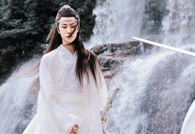 Обои картинки фото кино фильмы, the untamed, лань, ванцзи, водопад
