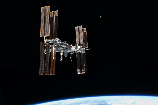 Обои картинки фото космос, космические, корабли, станции, мкс, мир