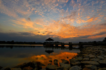 Картинка природа восходы закаты облака отражение озеро