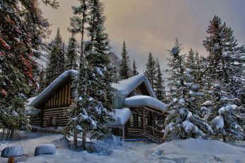 Картинка природа зима сугробы домик снег ели