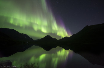 Картинка природа северное+сияние отражение озеро северное сияние ночь