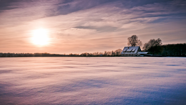 Обои картинки фото природа, зима, дом, восход
