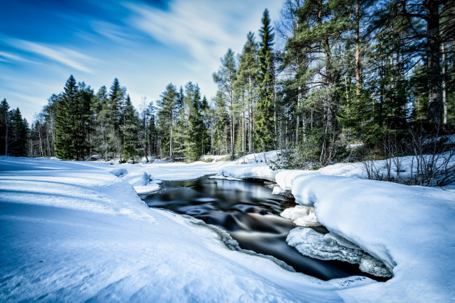 Обои картинки фото природа, зима, река, лед, снег, лес