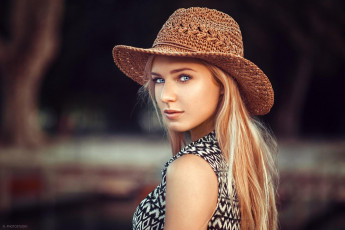 Картинка девушки eva+mikulski модель топ лицо шляпа блондинка eva mikulski