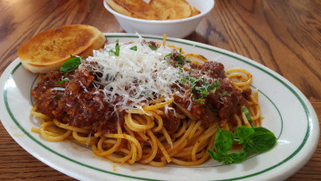 обоя еда, макаронные блюда, овощи, соус, спагети