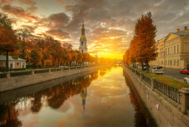 Обои картинки фото города, санкт-петербург,  петергоф , россия, гордеев, эдуард, санк-петербург, канал, церковь, рассвет, солнце, осень
