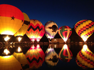Картинка авиация воздушные+шары+дирижабли ночь огни воздушные шары