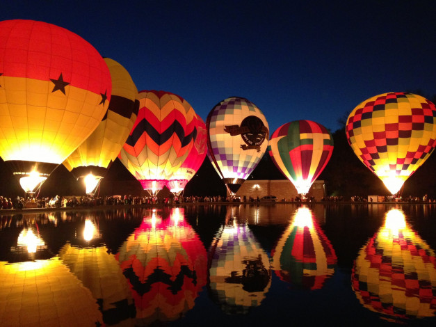 Обои картинки фото авиация, воздушные шары дирижабли, ночь, огни, воздушные, шары