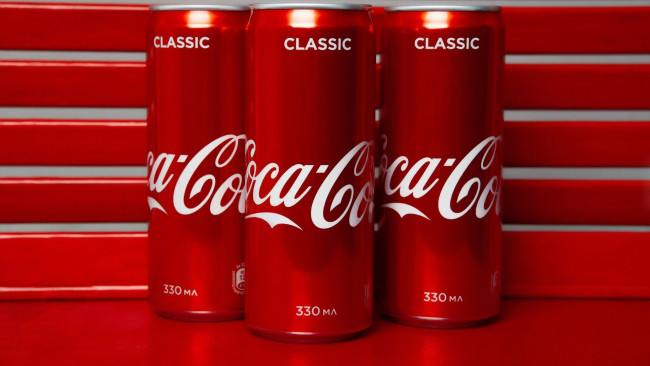 Обои картинки фото бренды, coca-cola, напиток