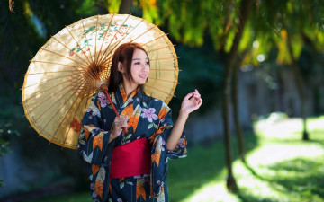 Картинка девушки -+азиатки кимоно зонтик