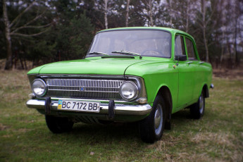 Картинка автомобили москвич иж автомобиль ретро лес зелёный