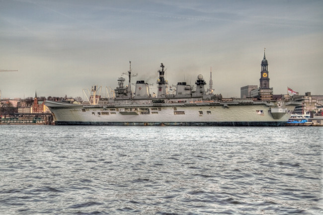 Обои картинки фото германия, гамбург, корабли, крейсеры, линкоры, эсминцы, река, корабль