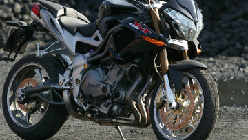 Картинка мотоциклы benelli naked tornado tre 1130