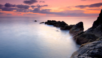 Картинка природа моря океаны камни закат море облака