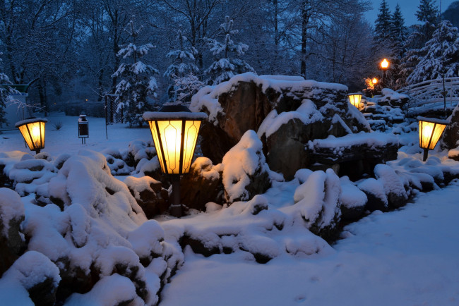 Обои картинки фото горячий, ключ, краснодарский, край, природа, зима, ночь, фонари