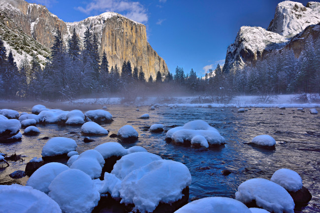 Обои картинки фото природа, реки, озера, снег, лес, горы, зима, национальный, парк, йосемити, сша, река
