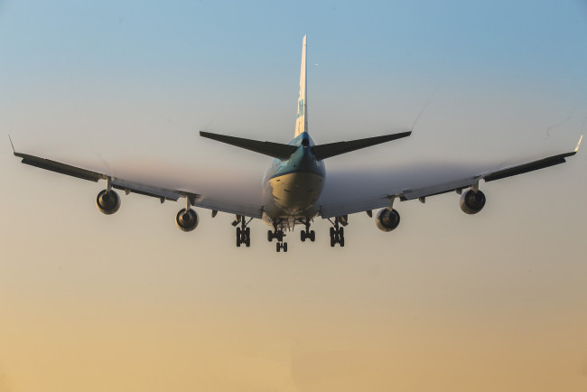 Обои картинки фото boeing 747, авиация, пассажирские самолёты, авиалайнер