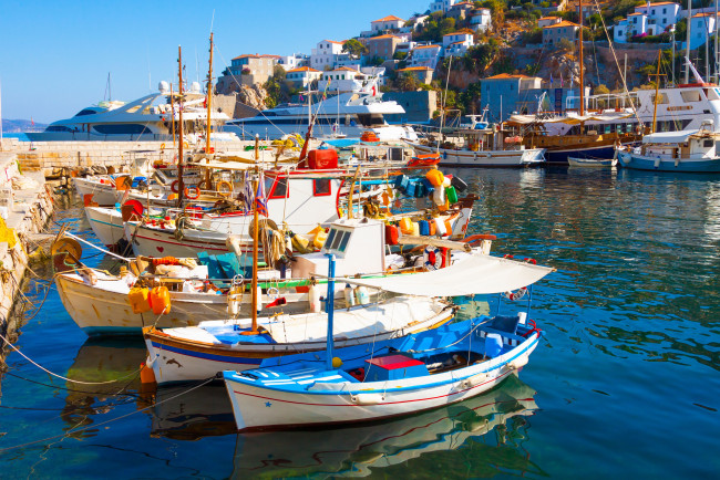 Обои картинки фото oia, santorini, greece, корабли, порты, причалы, греция, лодки, баркасы, причал, гавань, бухта, санторини