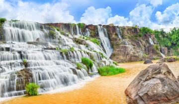 Картинка природа водопады водопад трава камни