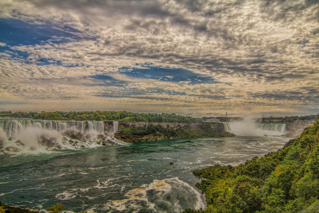Обои картинки фото природа, водопады, ниагарский, водопад, обрыв, поток, небо, река, скалы, облака