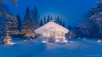 Картинка города -+здания +дома дом снег лес