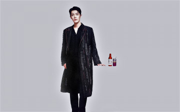 Картинка мужчины xiao+zhan актер пальто бутылка банка