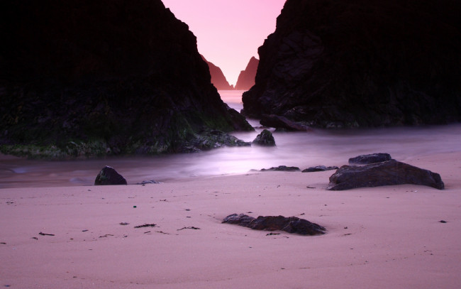 Обои картинки фото природа, побережье, скалы, море, песок, камни