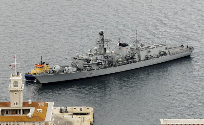 Обои картинки фото royal navy`s frigate hms montrose, корабли, крейсеры,  линкоры,  эсминцы, вмс, королевские, фрегат