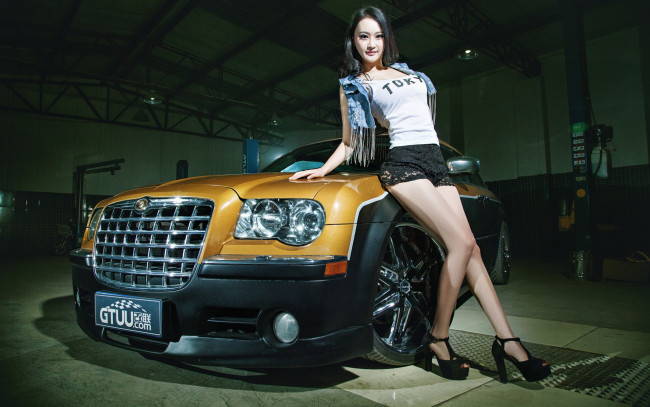 Обои картинки фото автомобили, авто с девушками, chrysler, 300c, девушка, азиатка