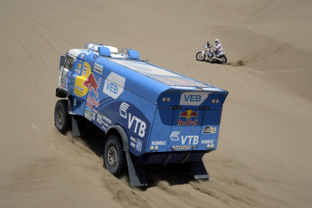 Картинка спорт авторалли пустыня гонка vk 4326-9 камаз