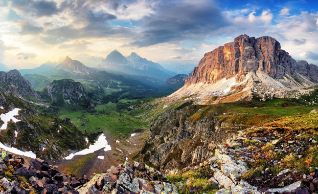 Обои картинки фото пассо-джау,  альпы,  италия, природа, горы, небо, тучи, камни
