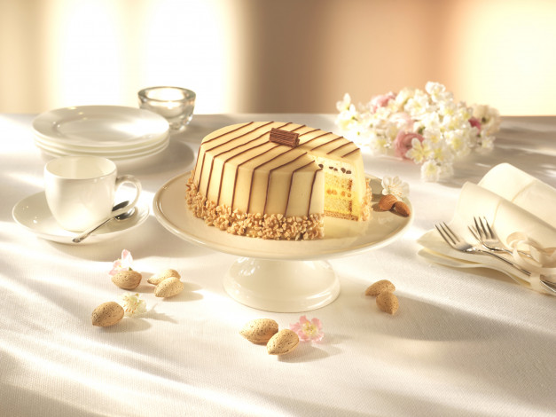 Обои картинки фото еда, пирожные, кексы, печенье, торт, орехи, сервировка