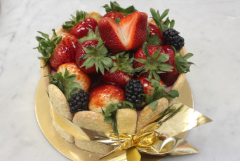 Картинка еда пирожные +кексы +печенье ягоды