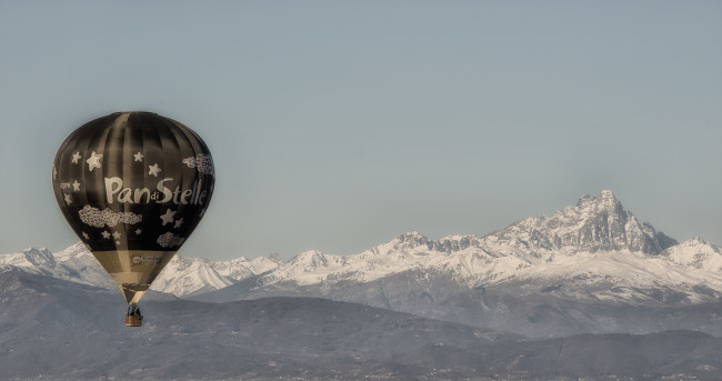 Обои картинки фото авиация, воздушные шары, горы, спорт, шар
