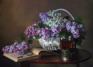 Картинка цветы сирень чай корзина книга