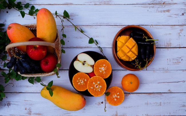 Обои картинки фото еда, фрукты,  ягоды, виноград, манго, апельсин