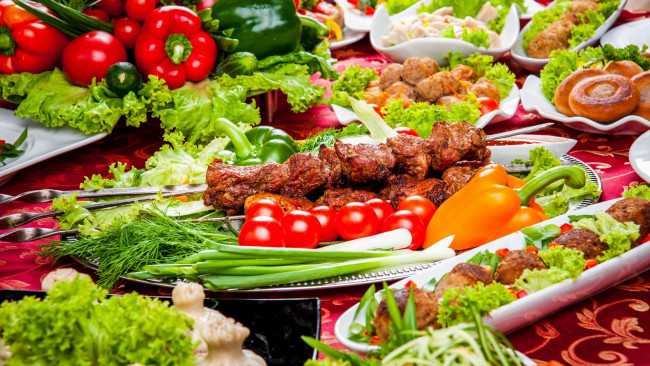 Обои картинки фото еда, шашлык,  барбекю, овощи, зелень