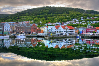 Картинка норвегия берген города улицы площади набережные причал катера река дома