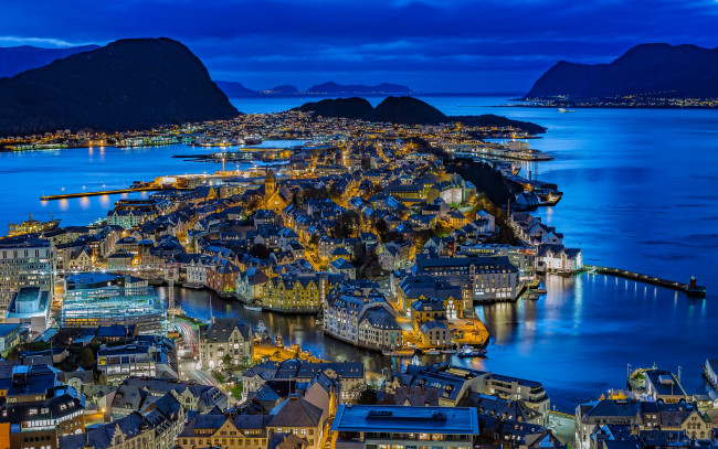 Обои картинки фото города, олесунн , норвегия, панорама, вечер, огни