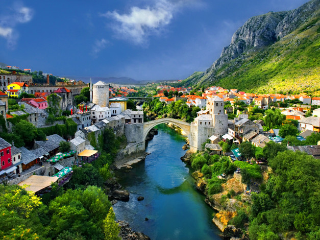 Обои картинки фото mostar, bosnia, and, herzegovina, города, мостар, босния, герцеговина, здания, река, старый, мост, и