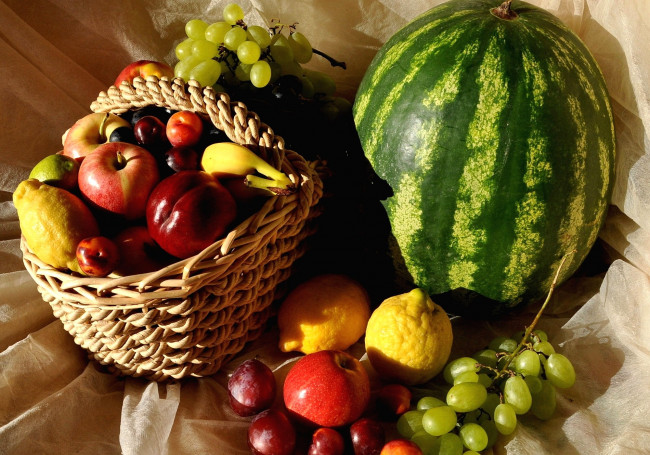 Обои картинки фото еда, фрукты, ягоды, арбуз, виноград, лимон, яблоки, сливы