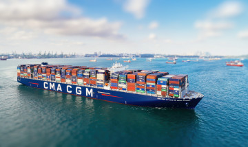 обоя cma cgm antoine de saint exupery, корабли, грузовые суда, antoine, de, saint, exupery, cma, cgm, контейнерное, судно, бухта, корабль, контейнеры