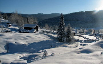 обоя природа, зима, пейзаж, деревья, домики, деревня, снег, ели, горы